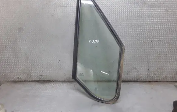 Fiat Ducato Front door vent window glass four-door 