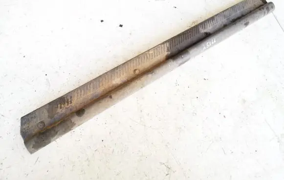 Nissan Navara D22 Front sill trim cover 76951vj200