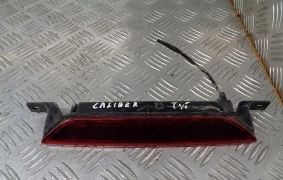 Dodge Caliber Third/center stoplight 05303754AE