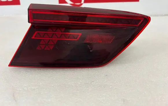 Volkswagen Tiguan Tailgate rear/tail lights 5NA945307D 2SA01252201 00676301