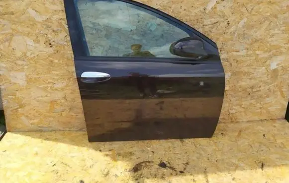 Fiat Croma Front door