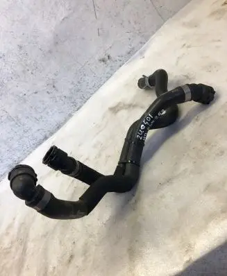 Mercedes-Benz GLA H247 Engine coolant pipe/hose A2478301902