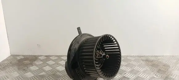 Volkswagen Golf V Heater fan/blower 1K1820015