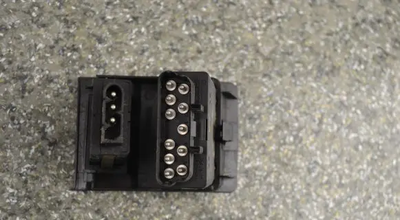 BMW 5 E34 Light switch 8110497