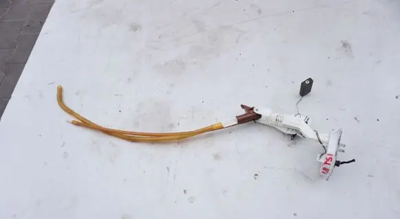 Skoda Superb B6 (3T) Fuel level sensor POMPAPYWAK