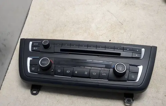 BMW 3 F30 F35 F31 Air conditioning/heating control unit 