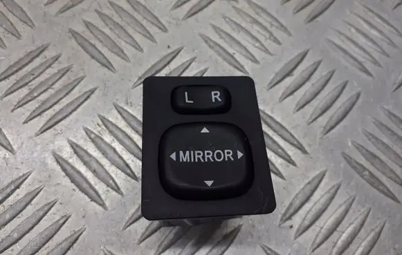 Toyota Auris 150 Wing mirror switch 769746