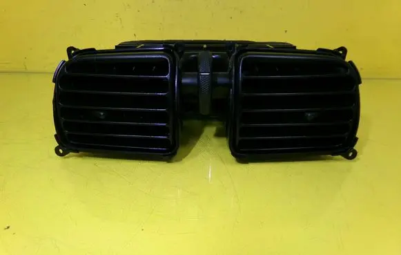 Mitsubishi Space Star Dash center air vent grill MR456712