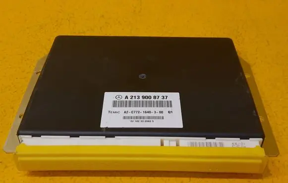 Mercedes-Benz E W213 Air suspension control unit module (rear) A2139008737