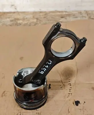 BMW X1 E84 Piston 7810825 7807345 0840BB