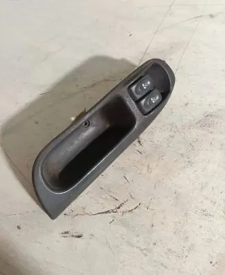 Renault Scenic I Electric window control switch 7700431172