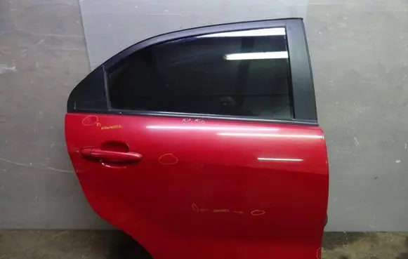 KIA Rio Rear door