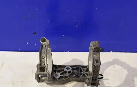 Polestar 2 Holder (bracket) 32208553
