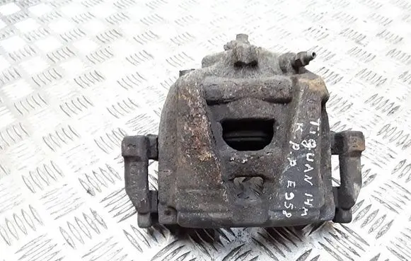 Volkswagen Tiguan Front brake caliper