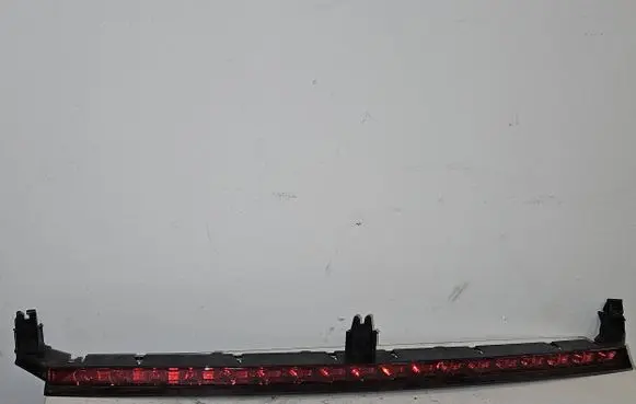 Mercedes-Benz GLK (X204) Third/center stoplight A2048201256