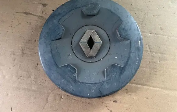 Renault Master II R16 wheel hub/cap/trim 8200035453