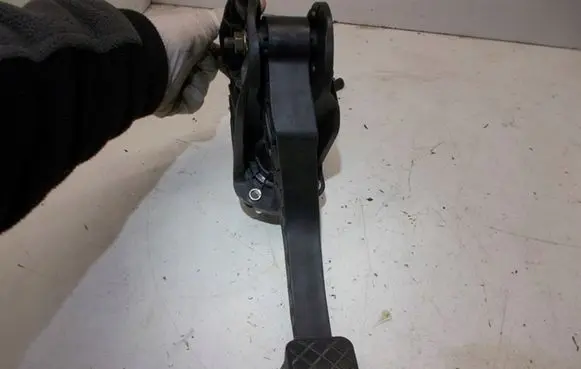 Clutch pedal