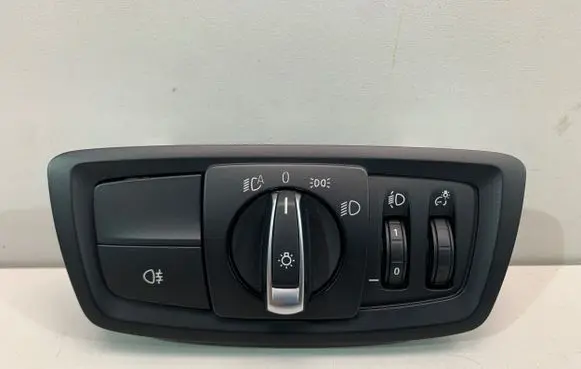 BMW X1 F48 F49 Light switch 6847522