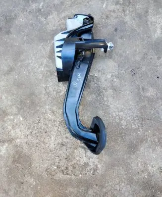 Mercedes-Benz C W204 Brake pedal A2042902001 800SSZ 990067107