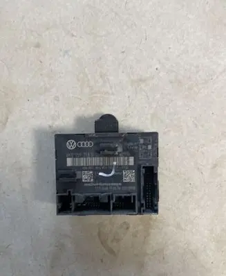 Audi A4 S4 B8 8K Door control unit/module 8K0959793B