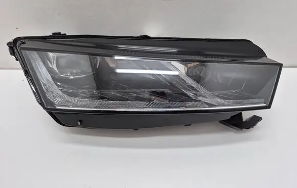 Skoda Octavia Mk4 Headlight/headlamp 5E4941016B