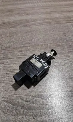 Volvo XC90 Brake pedal sensor switch 8622064