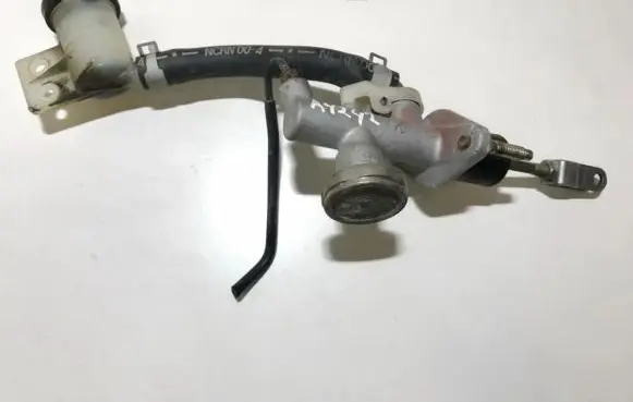Nissan Almera N16 Clutch master cylinder