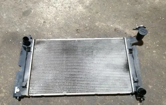 Toyota Corolla E120 E130 Coolant radiator CL20