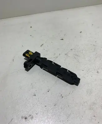 BMW 5 GT F07 Crankshaft position sensor 7806782