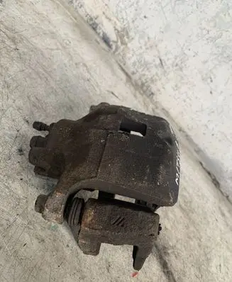 Mitsubishi ASX Front brake caliper