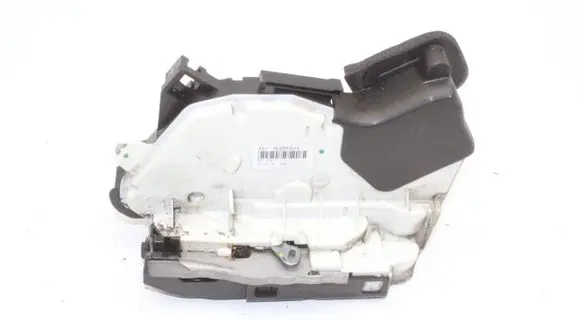 Volkswagen PASSAT B8 Coupe door lock (next to the handle) 5E2837015