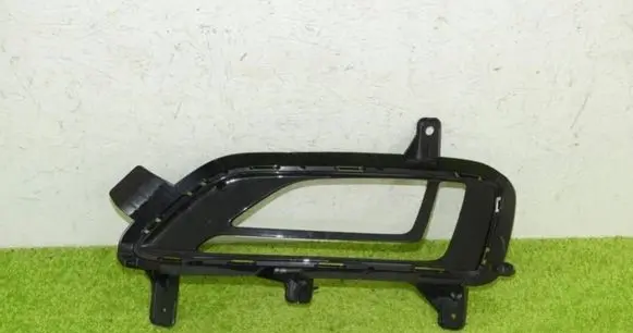 Hyundai Tucson TL Front bumper lower grill 86525D7530
