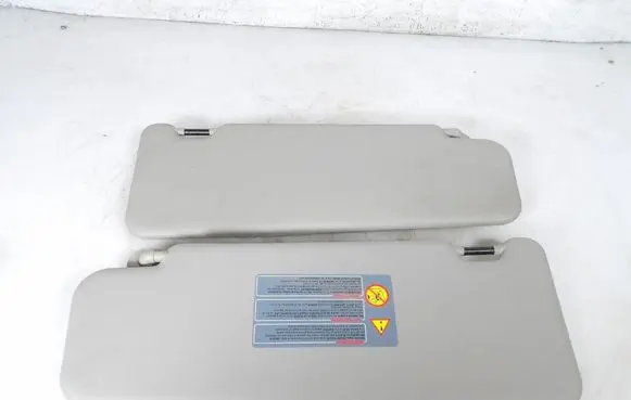 Sun visor