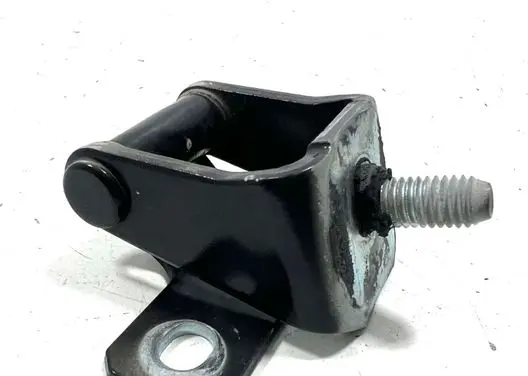 Tailgate/trunk/boot hinge