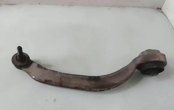 Audi A4 S4 B7 8E 8H Front lower control arm/wishbone 