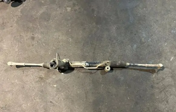 Opel Insignia A Steering rack P13292325 TNR1601C0083