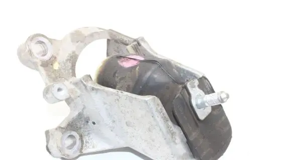 Mazda MX-5 ND Engine mount bracket