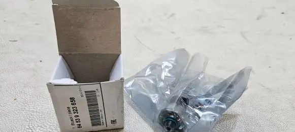BMW 3 F30 F35 F31 Air conditioning (A/C) pressure sensor 9323658