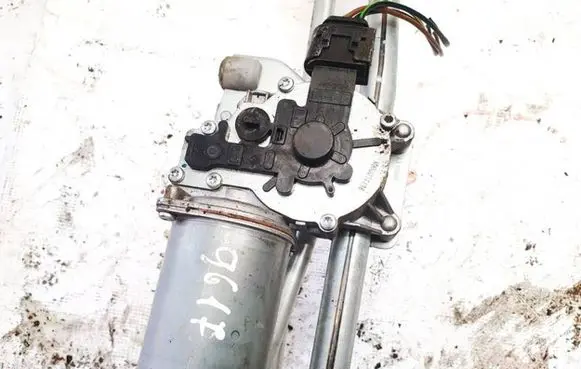 BMW X1 E84 Wiper motor w14109 2992465-01