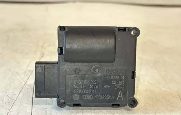 Audi A6 S6 C6 4F Air flap motor/actuator 4F0820511A