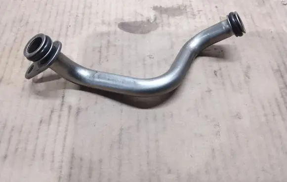 Audi A3 S3 8V Turbo turbocharger oiling pipe/hose 04E145735C