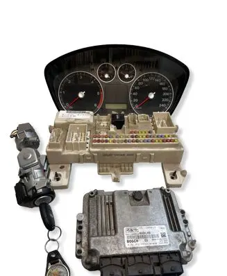 Ford Focus Engine ECU kit and lock set 5M5112A650LB