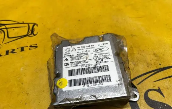 Peugeot 508 RXH Airbag control unit/module 9678656380