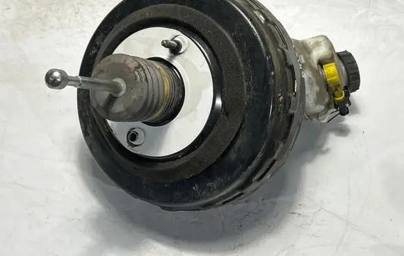 Opel Astra J Brake booster 03785925354 360573531