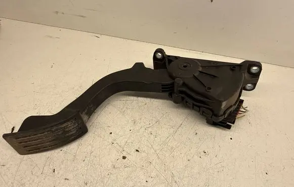 Ford Focus Accelerator throttle pedal 4M519F836AK 290110 6PV00864132