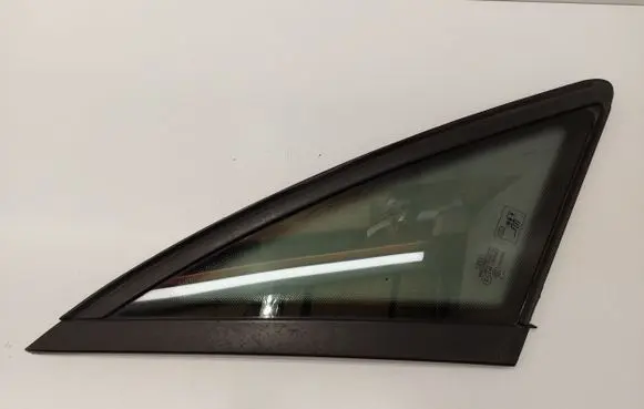 Audi A4 S4 B7 8E 8H Rear side window 8E5845299AA
