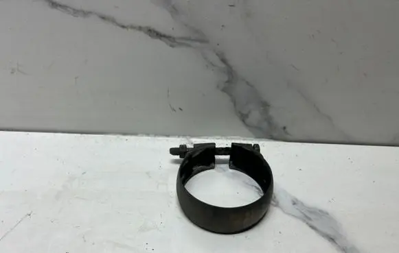 Mercedes-Benz E W211 Muffler pipe connector clamp