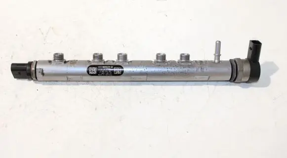 BMW 3 E90 E91 Fuel main line pipe 7809128 0281002988 0281002949