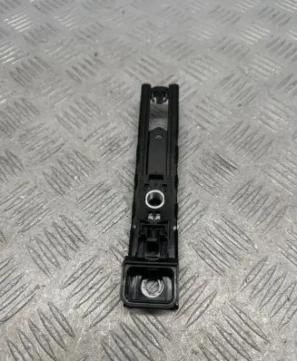 Audi Q7 4M Seat belt height adjuster 4M0857819