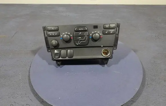 Volvo S60 Climate control unit 30746022